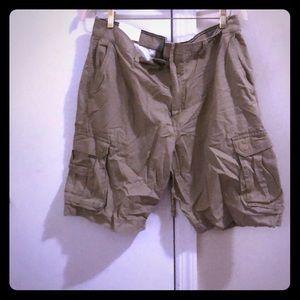 Gap cargo shorts